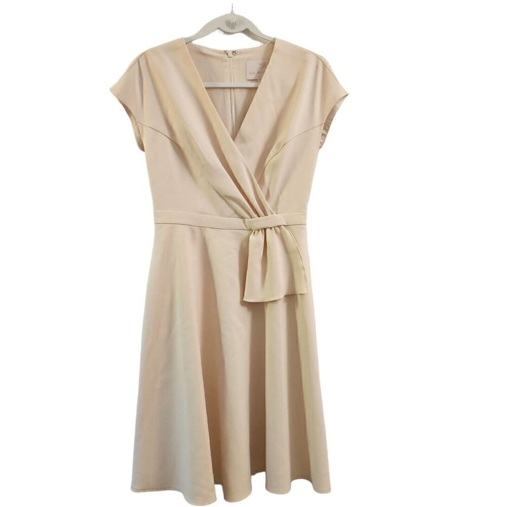 Gal‎ Meets Glam Lydia Dress 4 Cream Fit & Flare Faux-Wrap V-Neck Lined Stretch